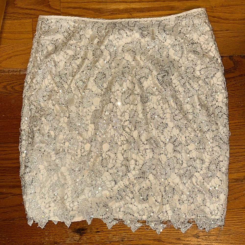 H&M lace skirt